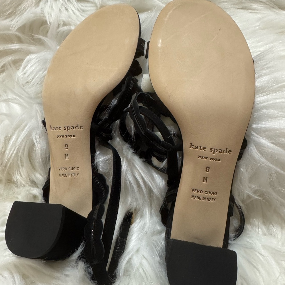 Kate Spade New in the box MEDEA black sandal with adorable bows Size 9 - Picture 5 of 10